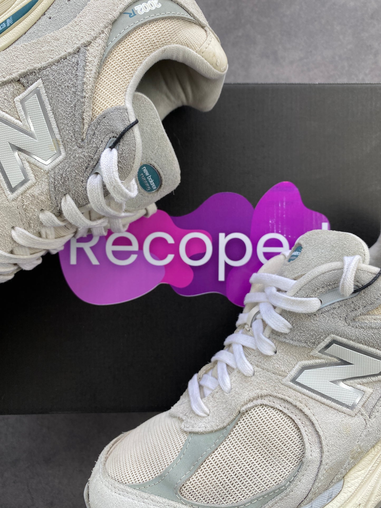 New Balance 2002R Linen