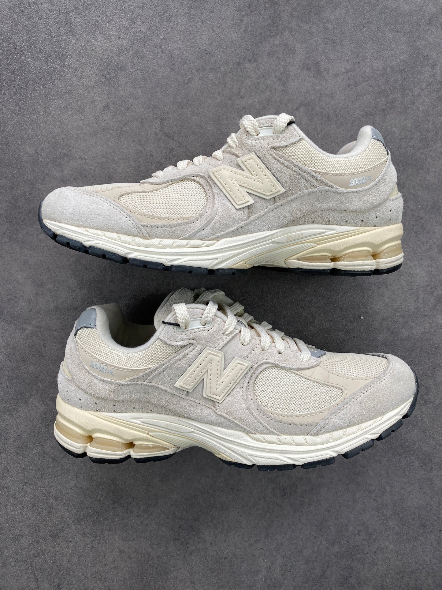New Balance 2002R "Off White"