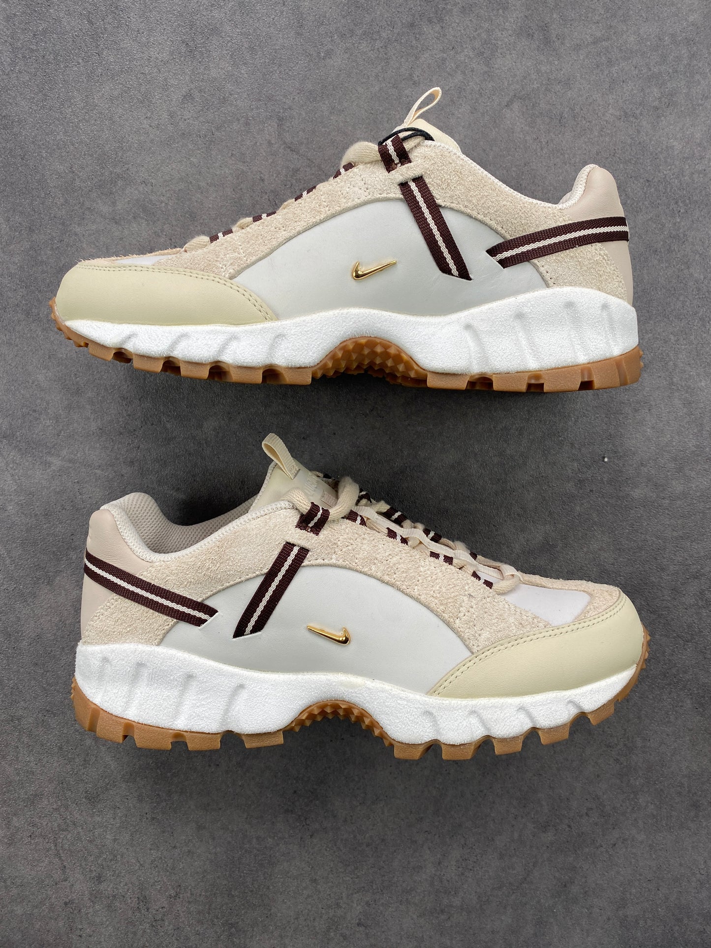 Nike Air Humara LX Jacquemus Light Bone Gold