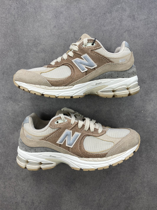 New Balance 2002R Driftwood Sandstone