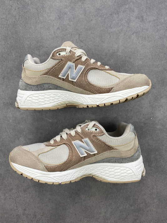 New Balance 2002R Driftwood Sandstone