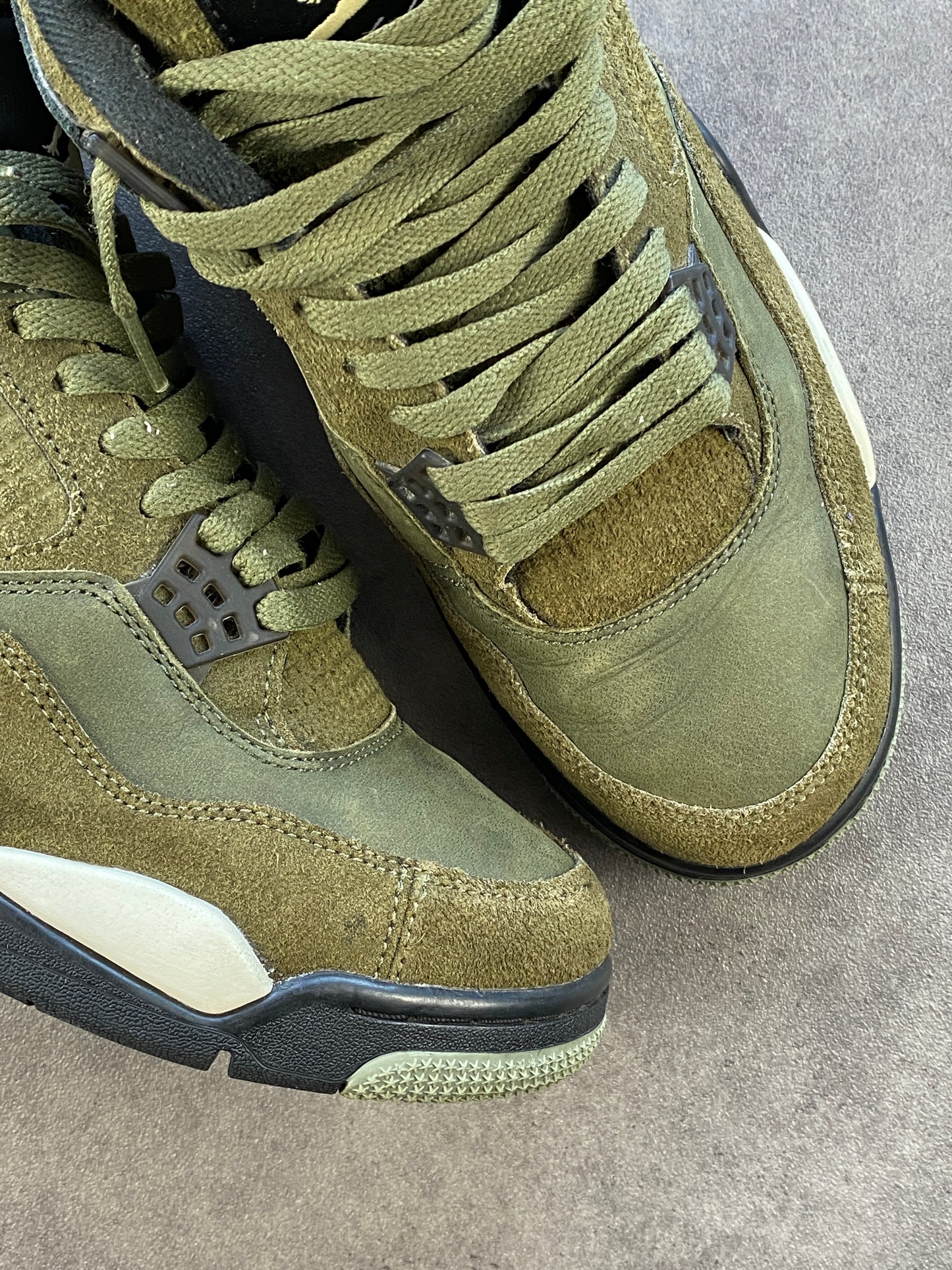 Jordan 4 Retro SE Craft Medium Olive
