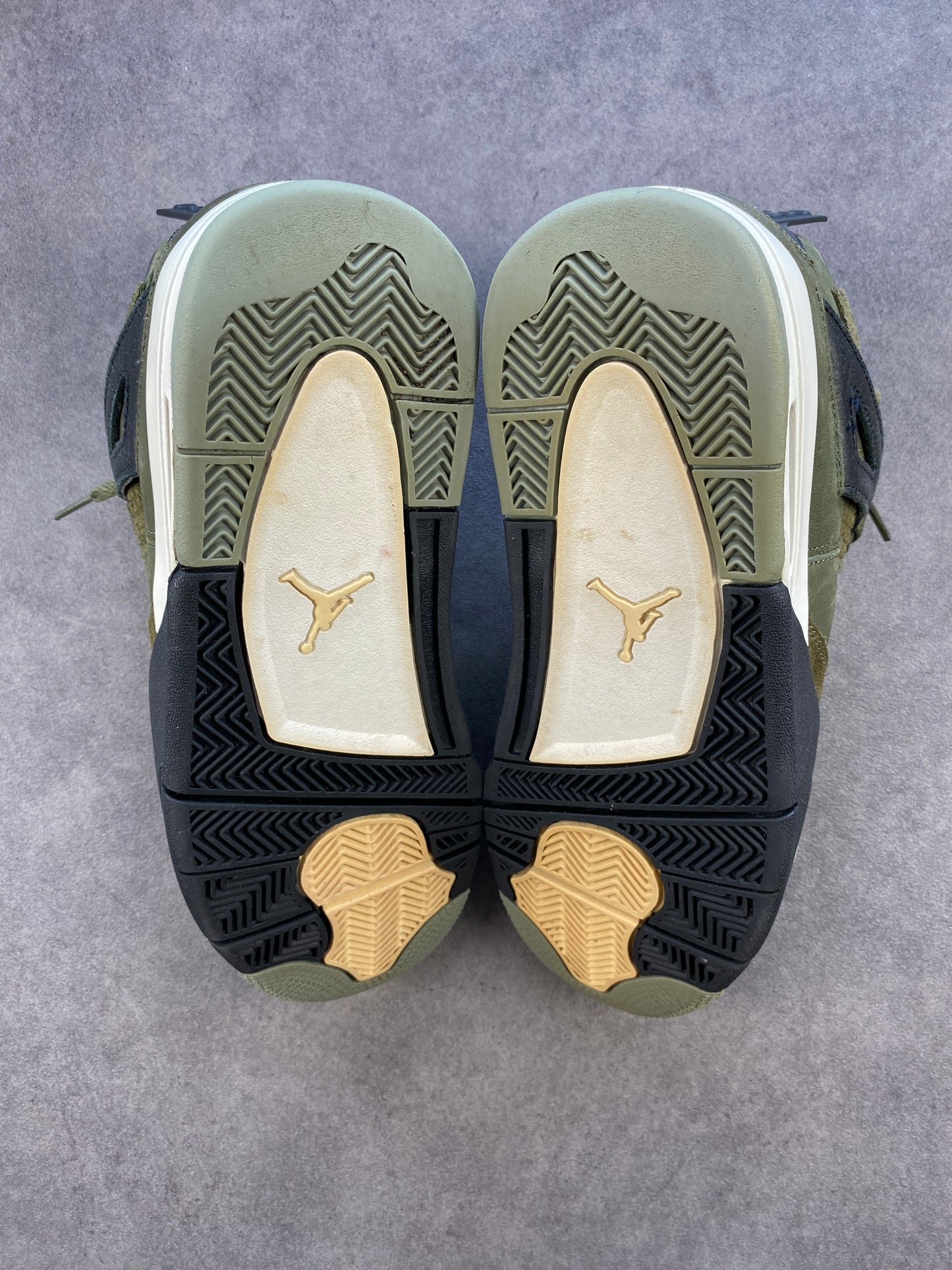 Jordan 4 Retro SE Craft Medium Olive