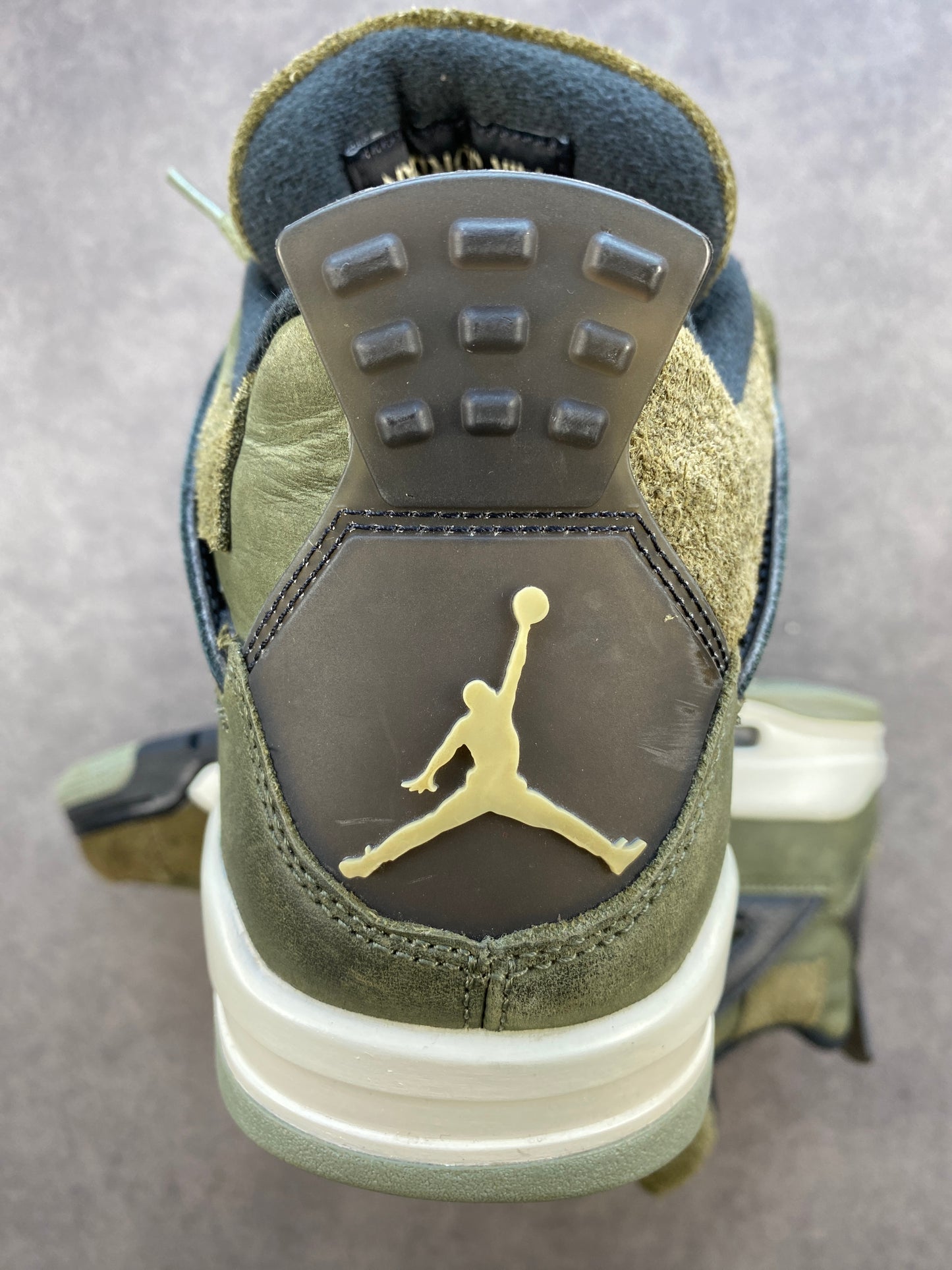 Jordan 4 Retro SE Craft Medium Olive