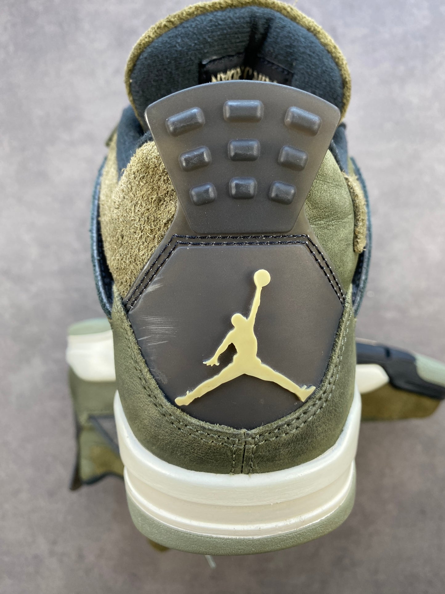 Jordan 4 Retro SE Craft Medium Olive
