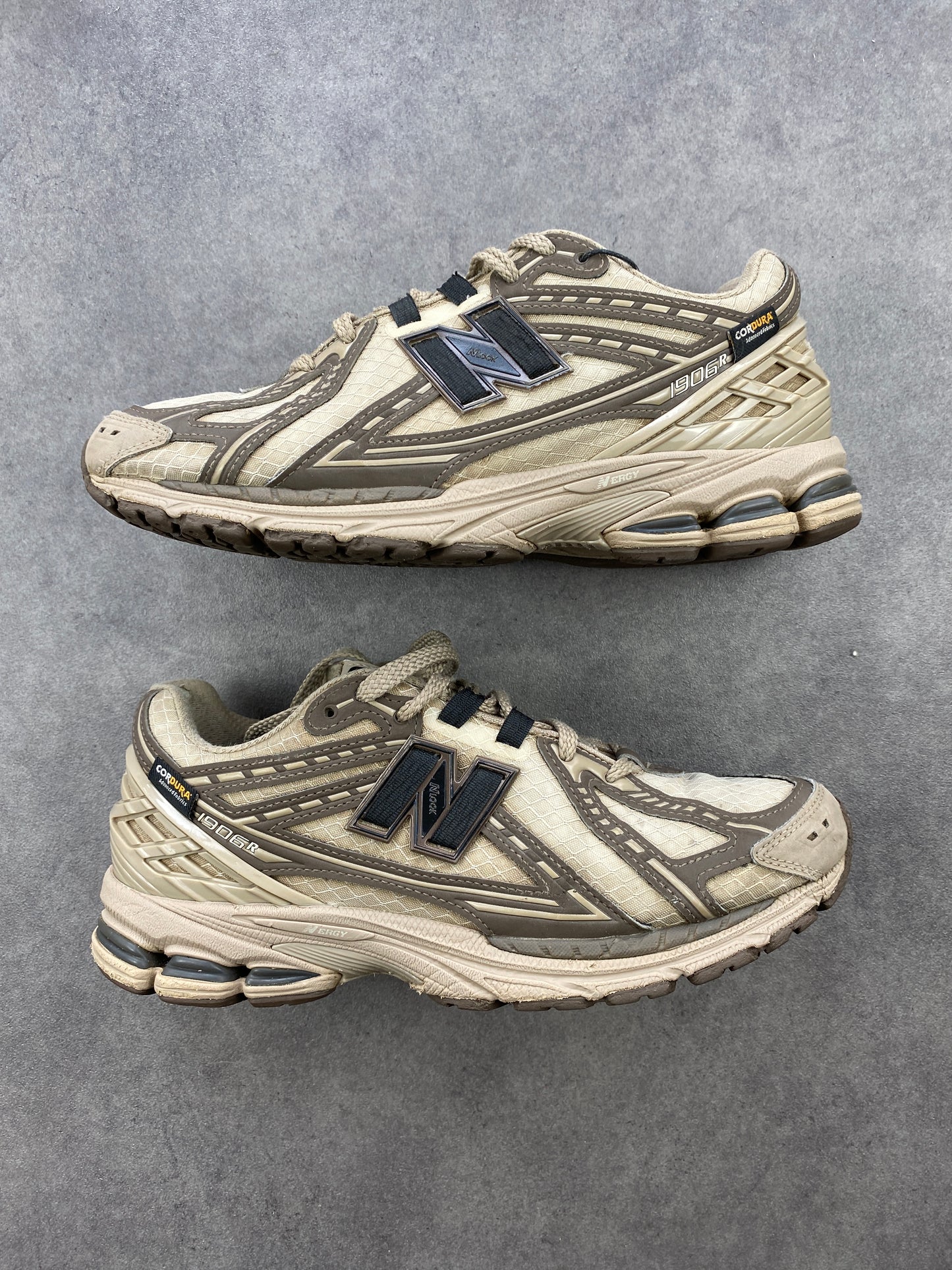 New Balance 1906R Cordura Brown Black (Courir Exclusive)
