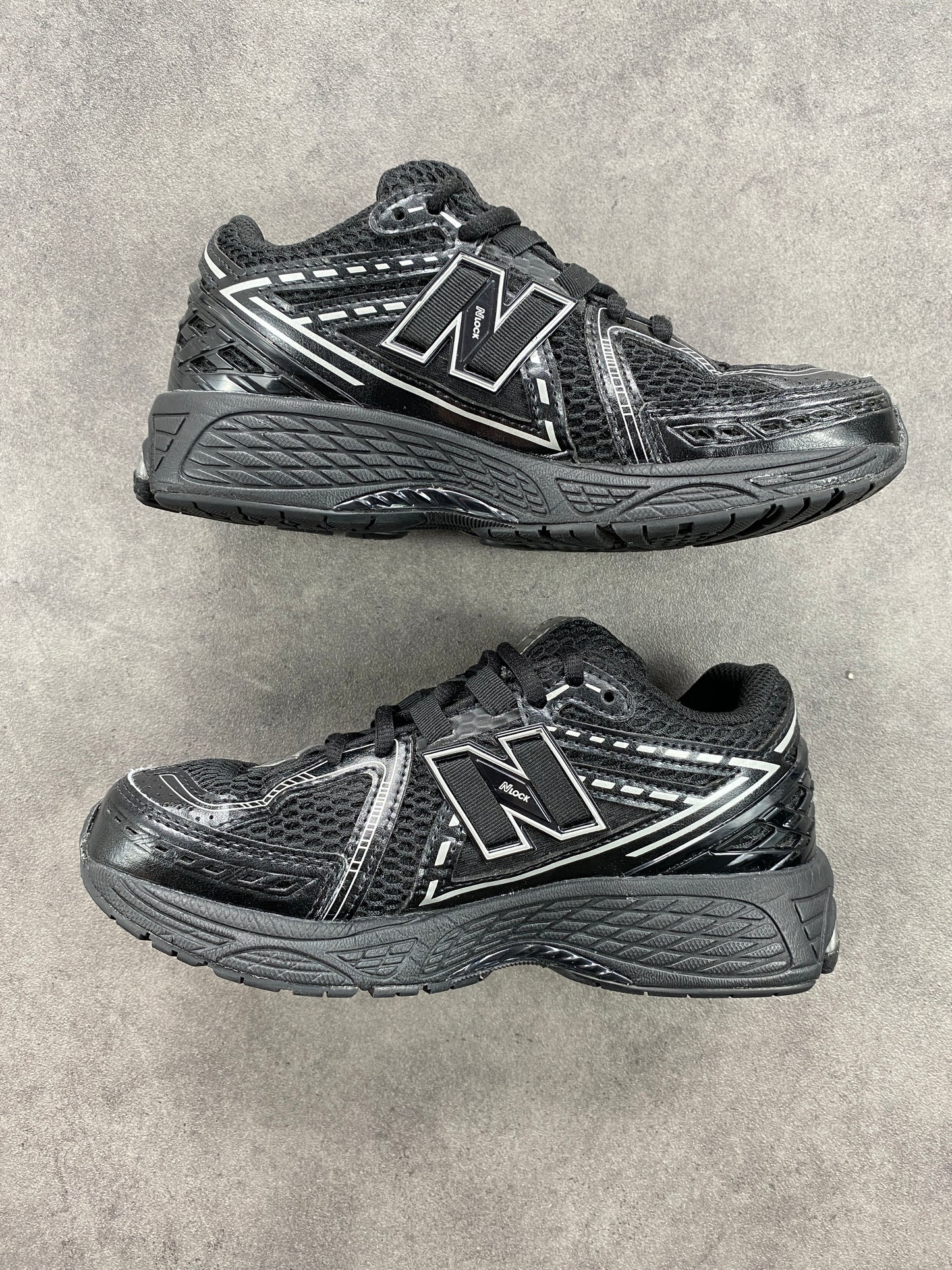 New Balance 1906 Black