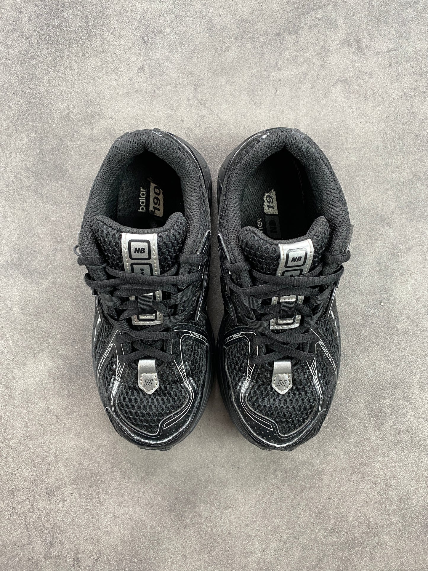 New Balance 1906 Black