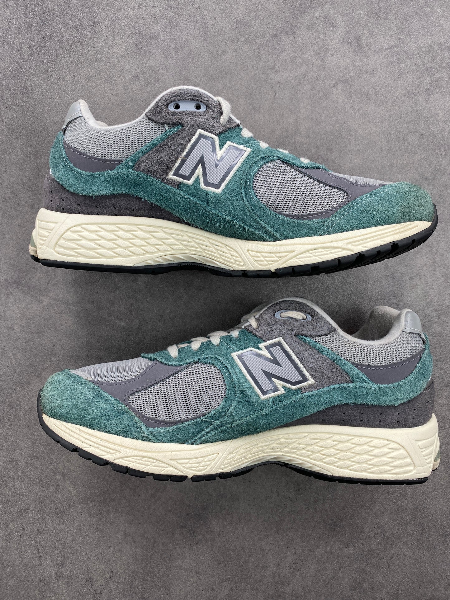 New Balance 2002R New Spruce Magnet
