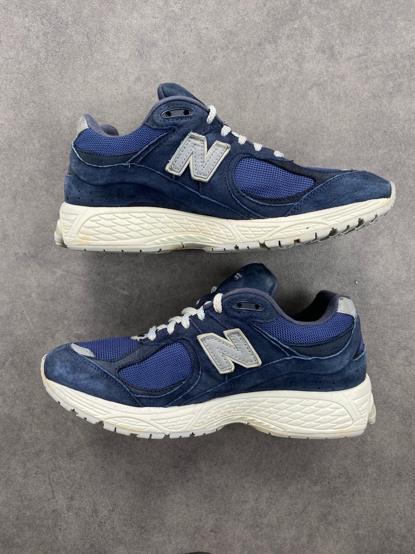 New Balance 2002R Navy Grey