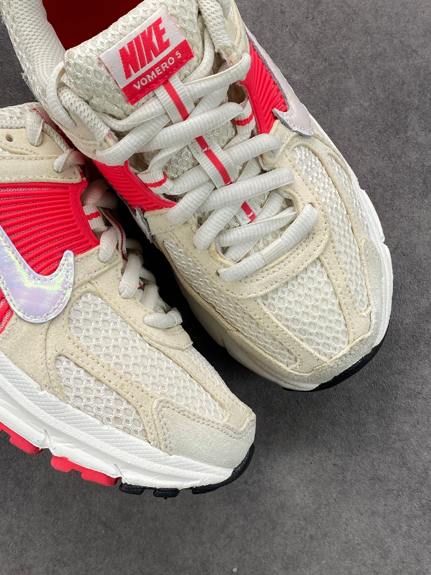 Nike Zoom Vomero 5 Siren Red
