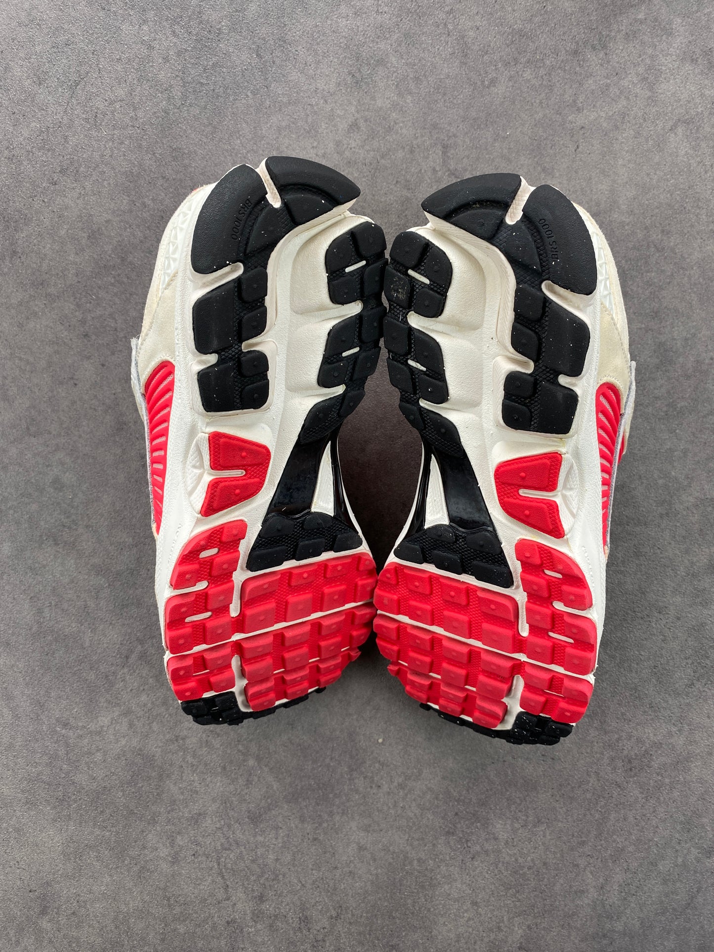 Nike Zoom Vomero 5 Siren Red
