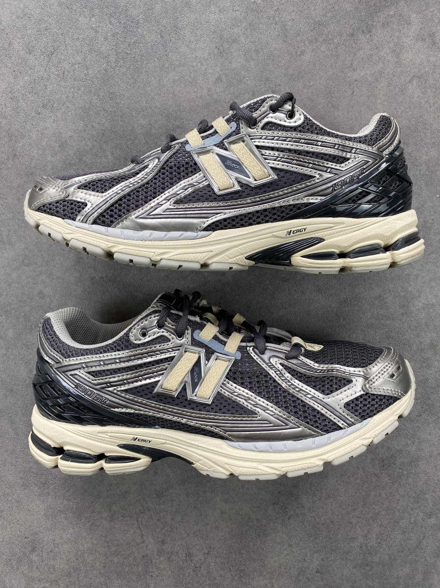 New Balance 1906R Grey Silver