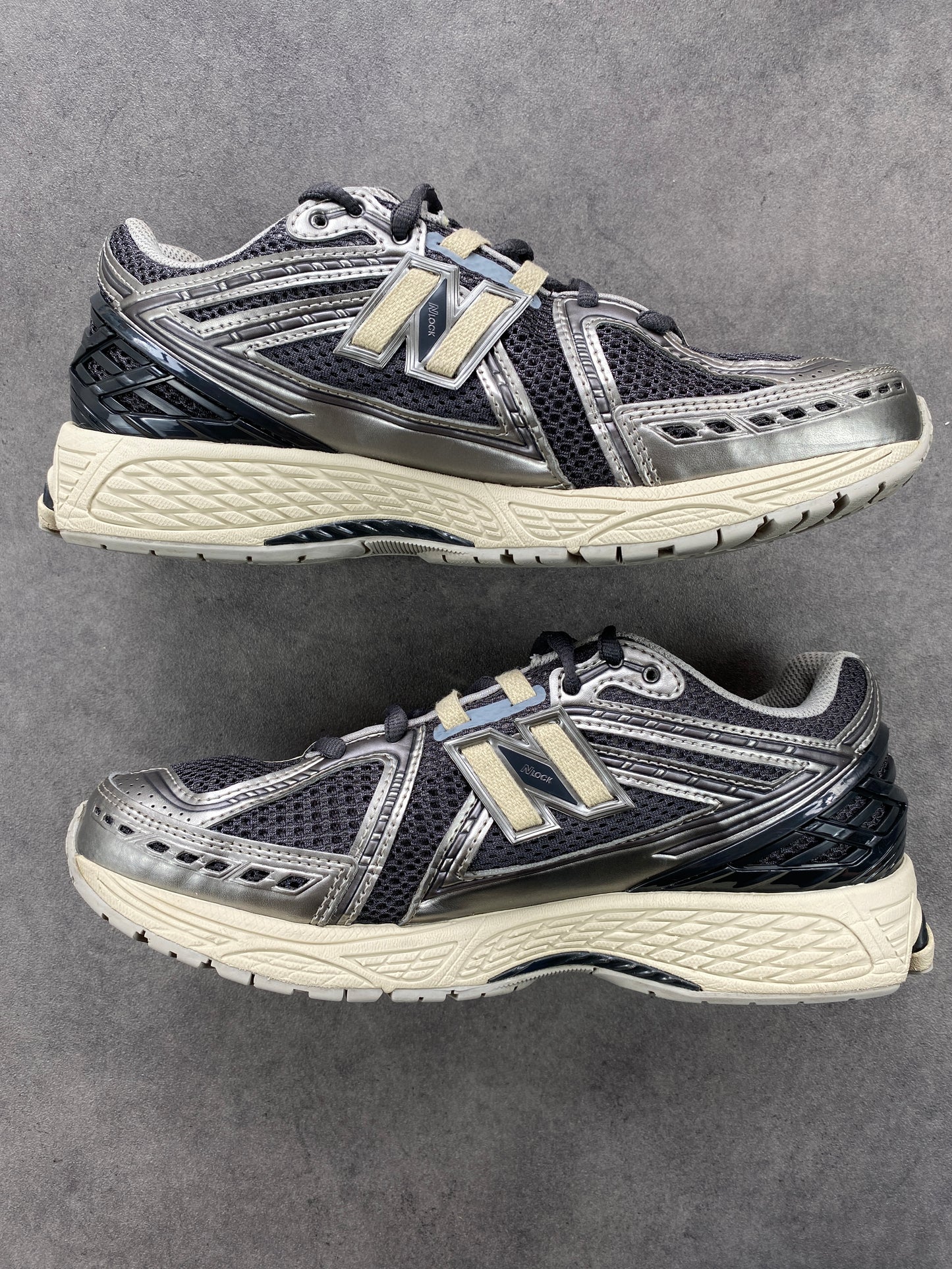 New Balance 1906R Grey Silver