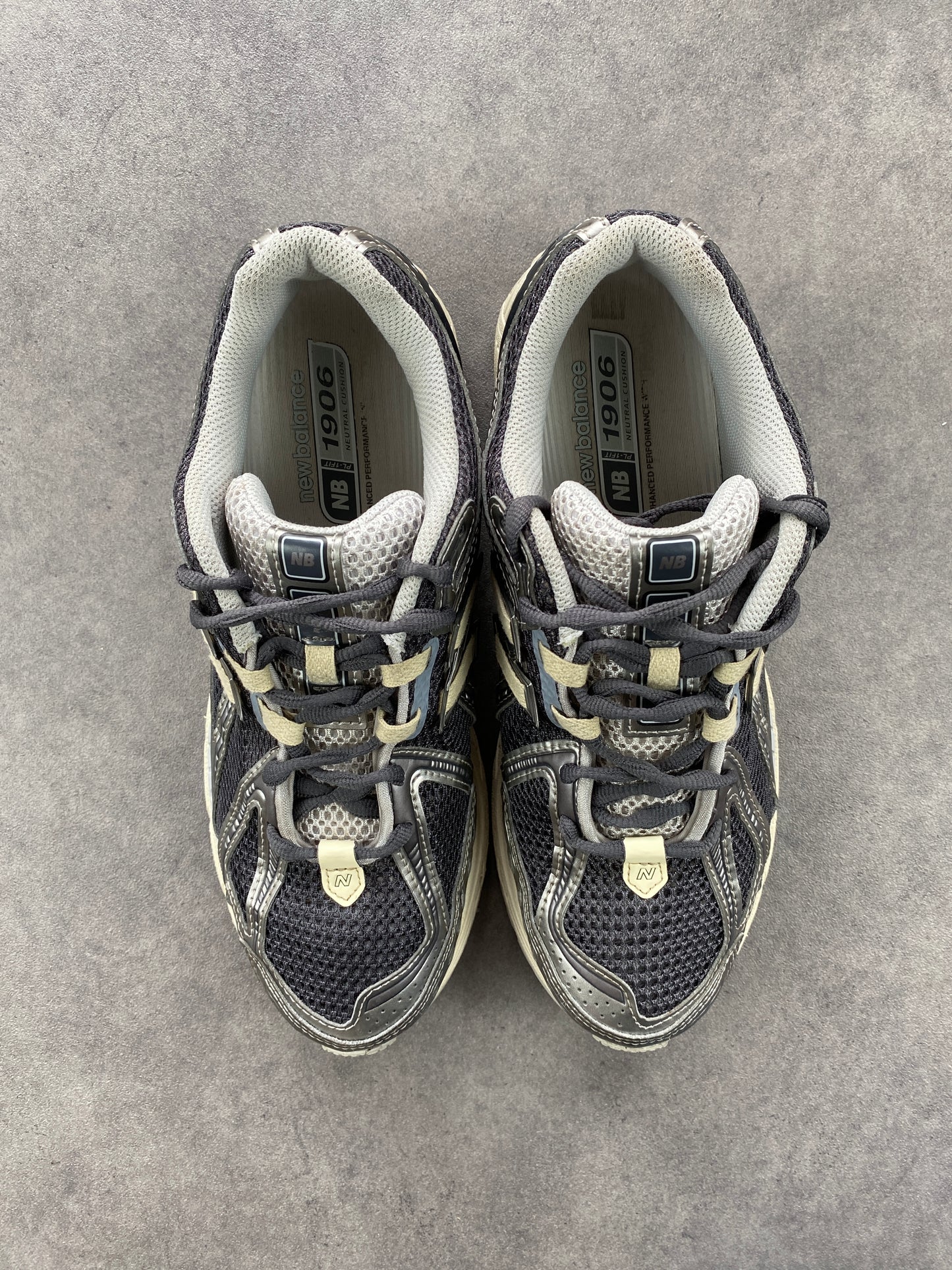 New Balance 1906R Grey Silver