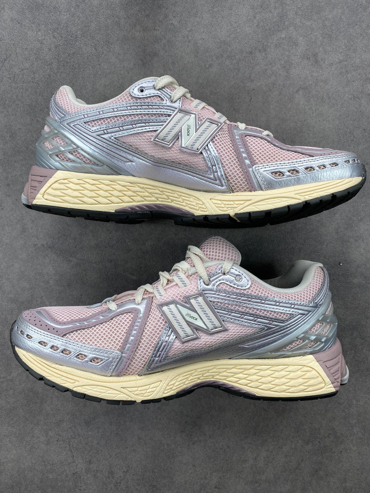 New Balance 1906R Rose Sugar Silver