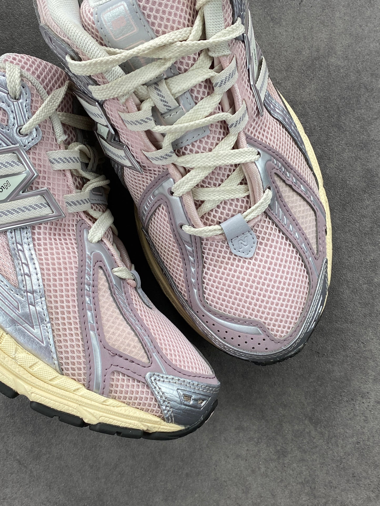 New Balance 1906R Rose Sugar Silver