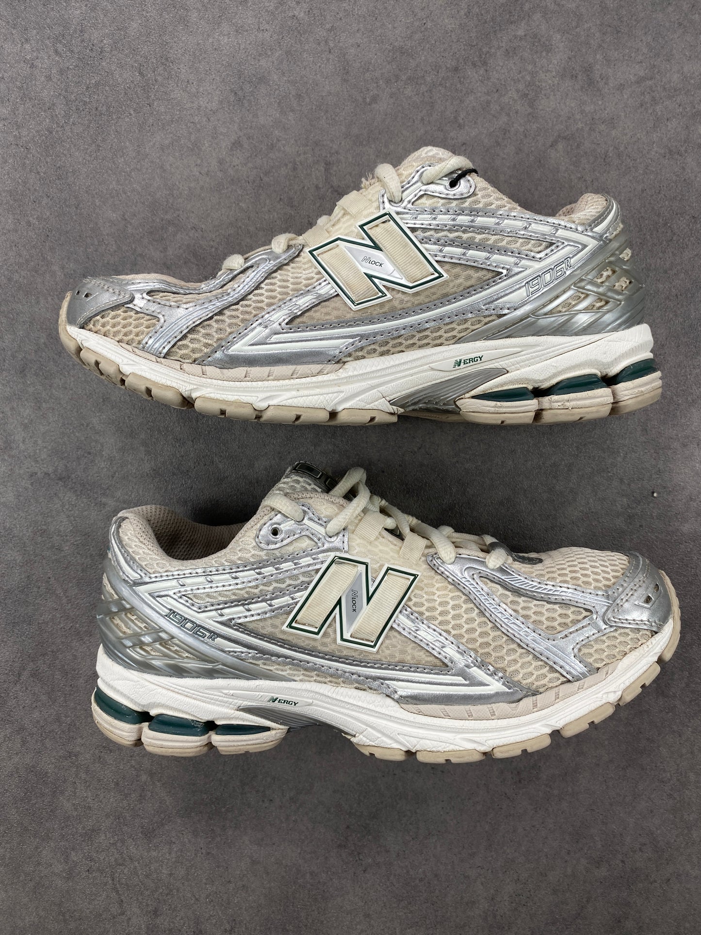 New Balance 1906R Silver Metallic Sea Salt