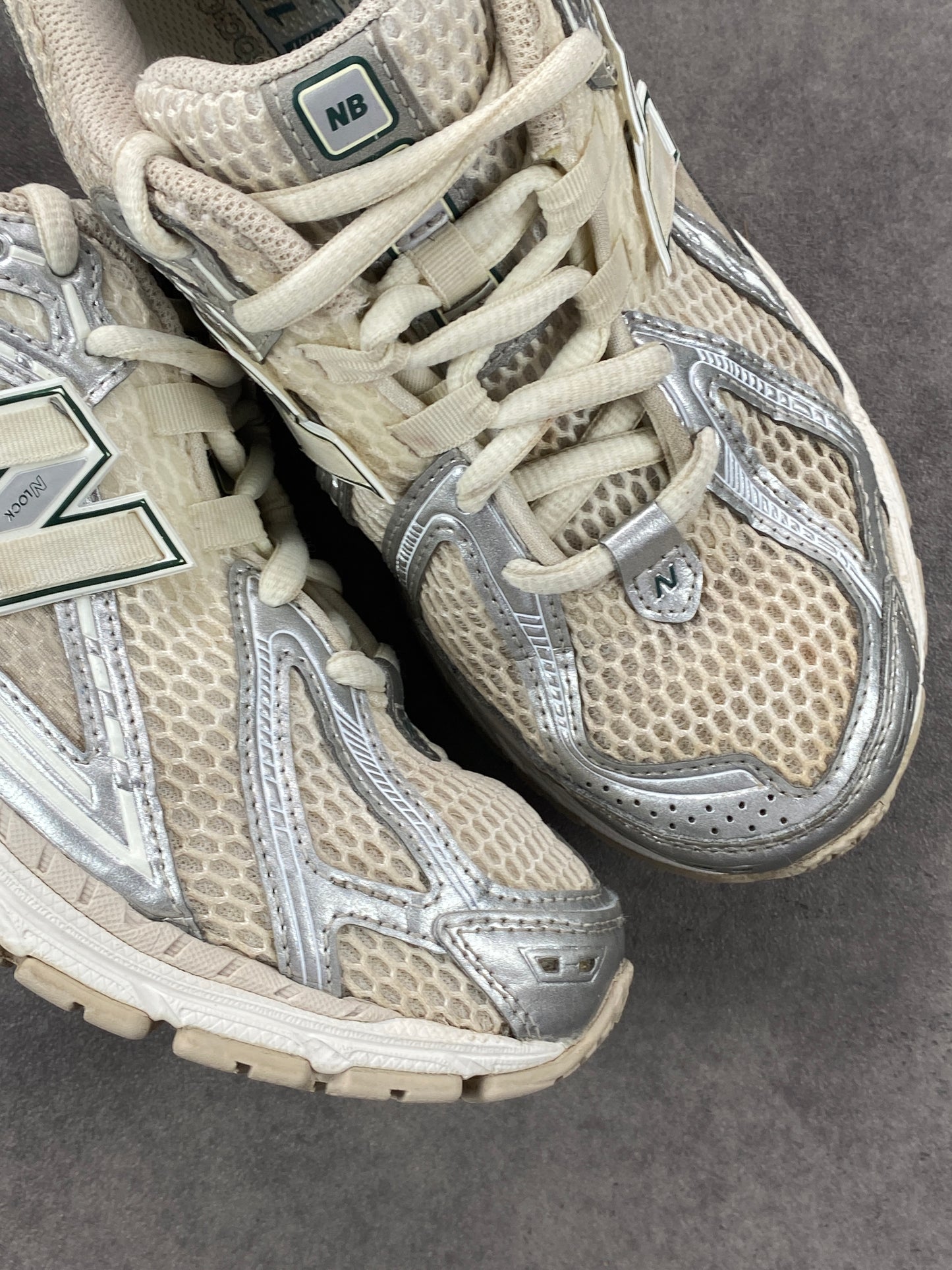 New Balance 1906R Silver Metallic Sea Salt