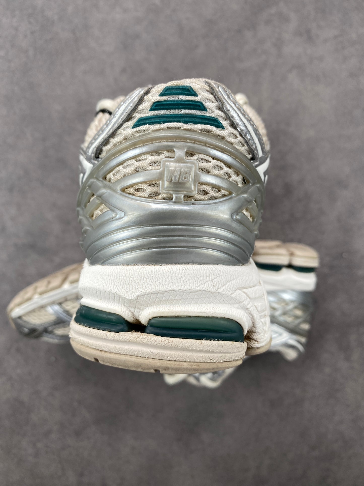 New Balance 1906R Silver Metallic Sea Salt