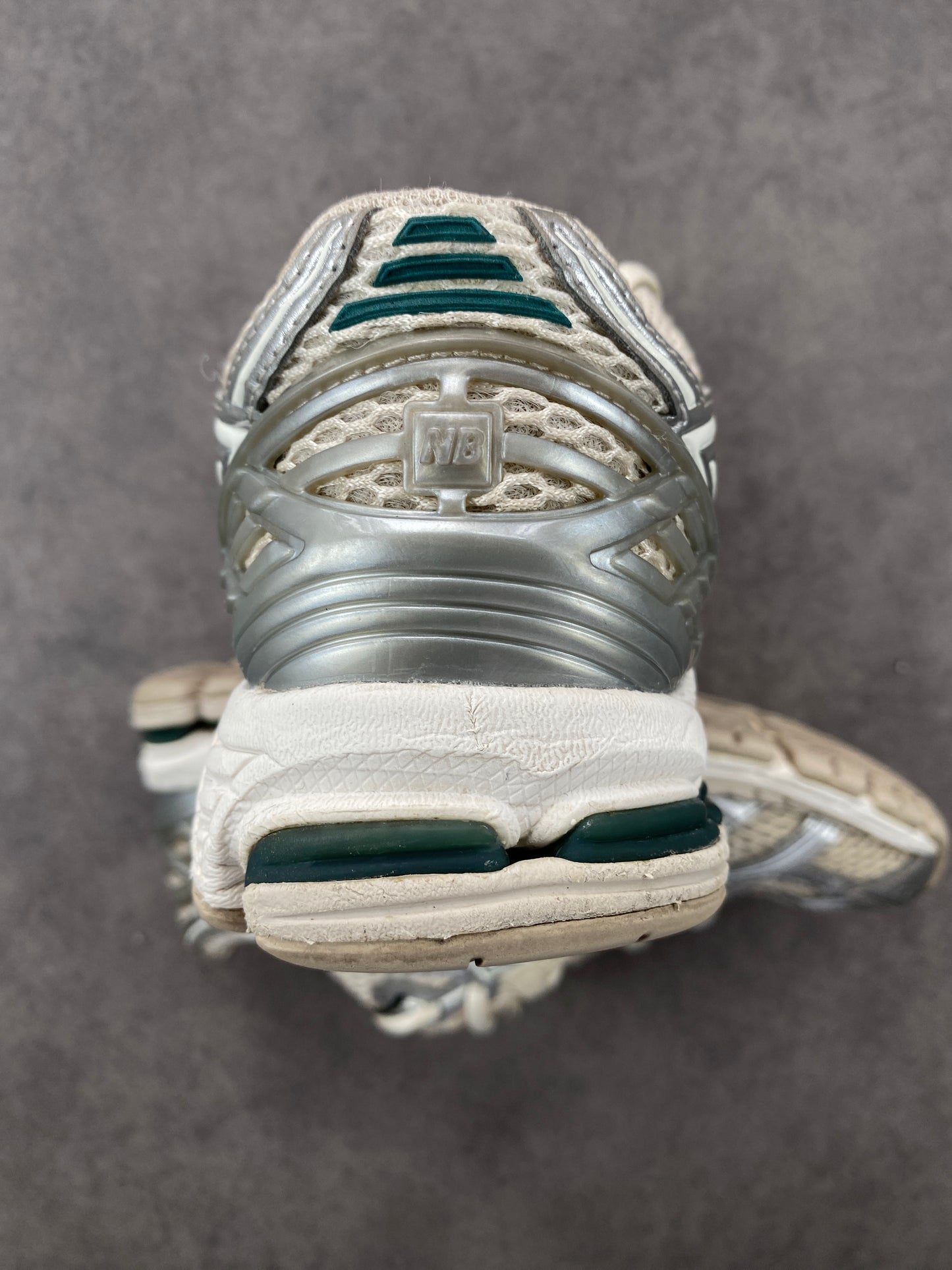 New Balance 1906R Silver Metallic Sea Salt