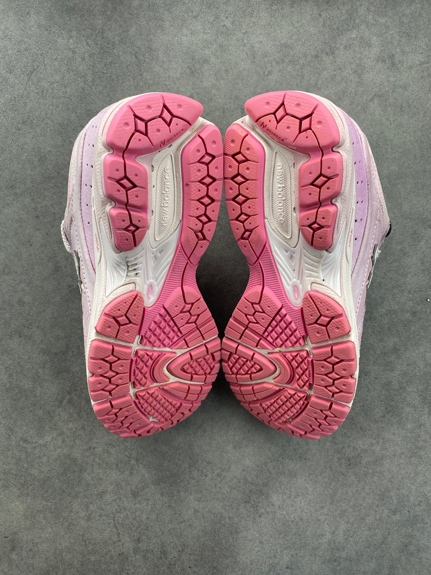New Balance 2002R Rose