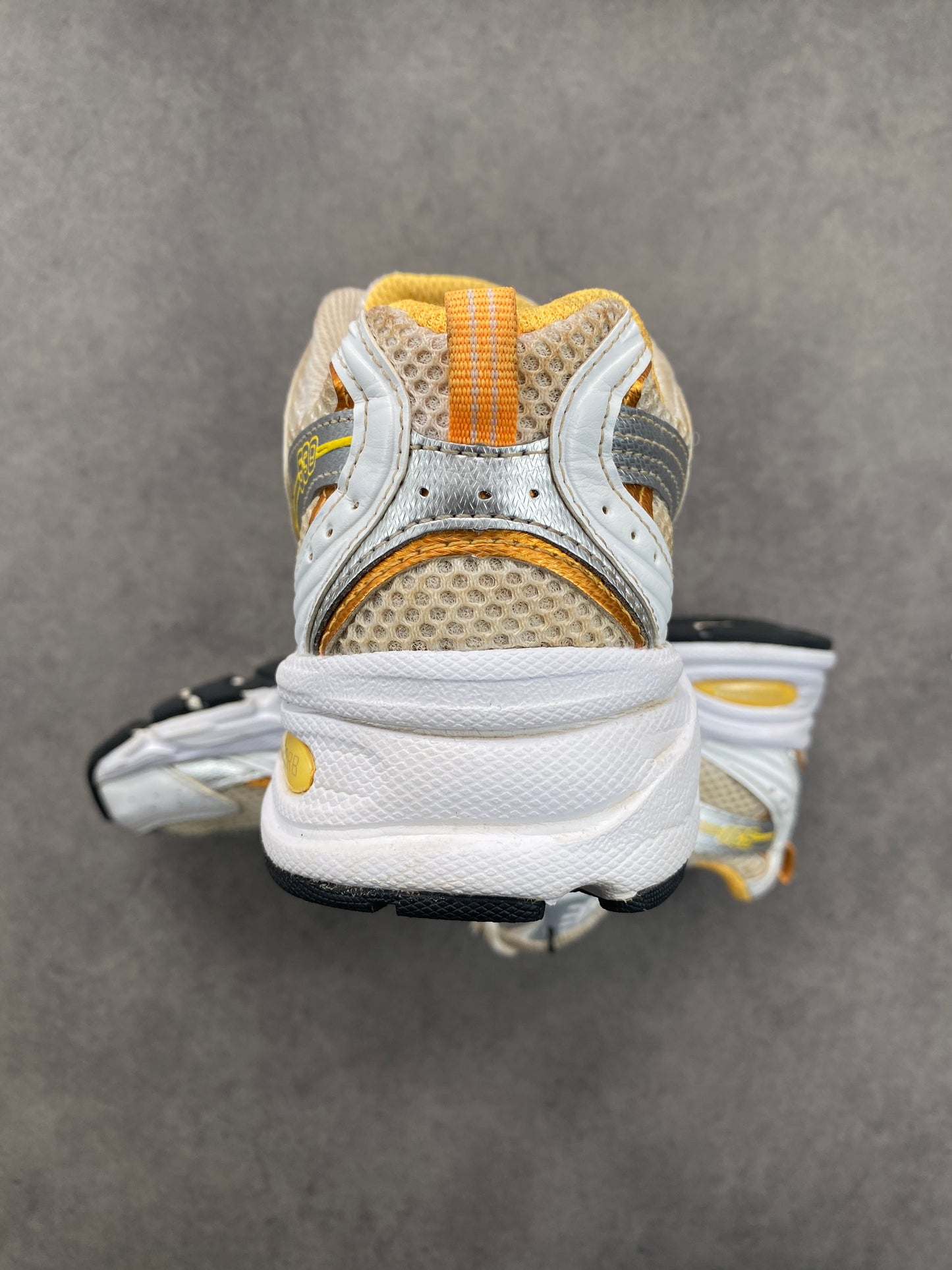 New Balance 530 White Vibrant Apricot Silver Metallic