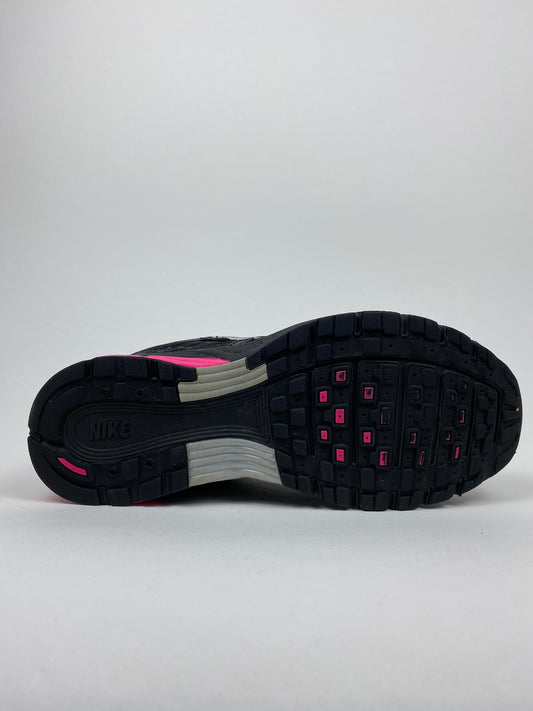 Nike P-6000 Pink Blast Metallic Silver Black (Taille 40)
