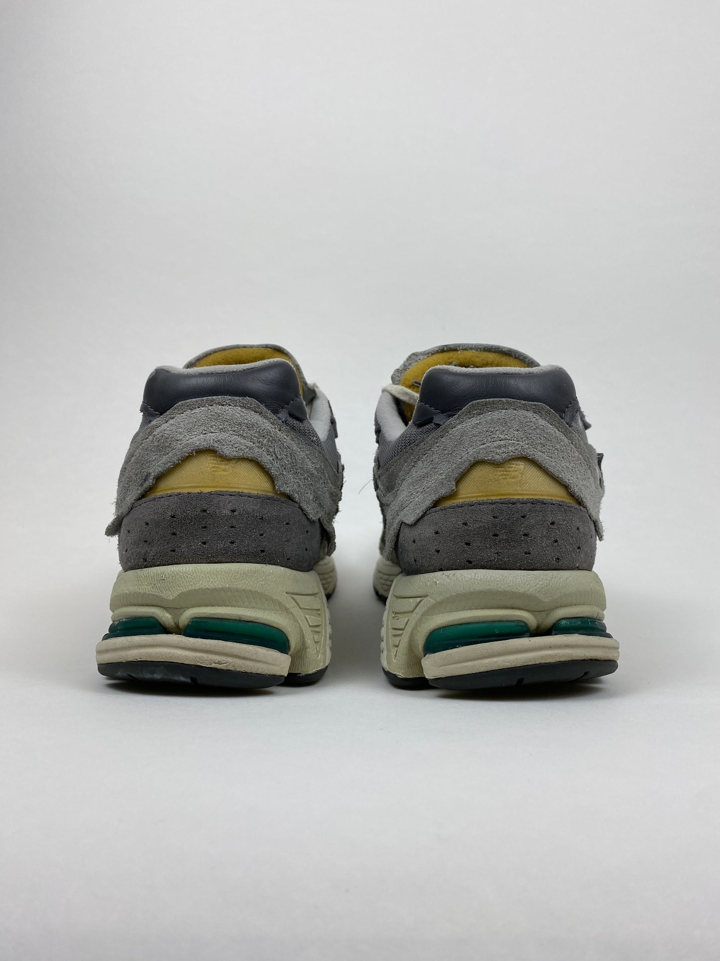 New Balance 2002R Protection Pack Rain Cloud (Taille 44)