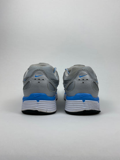 Nike P-6000 Metallic Platinum Pure Platinum Metallic Silver University Blue (Taille 42,5)