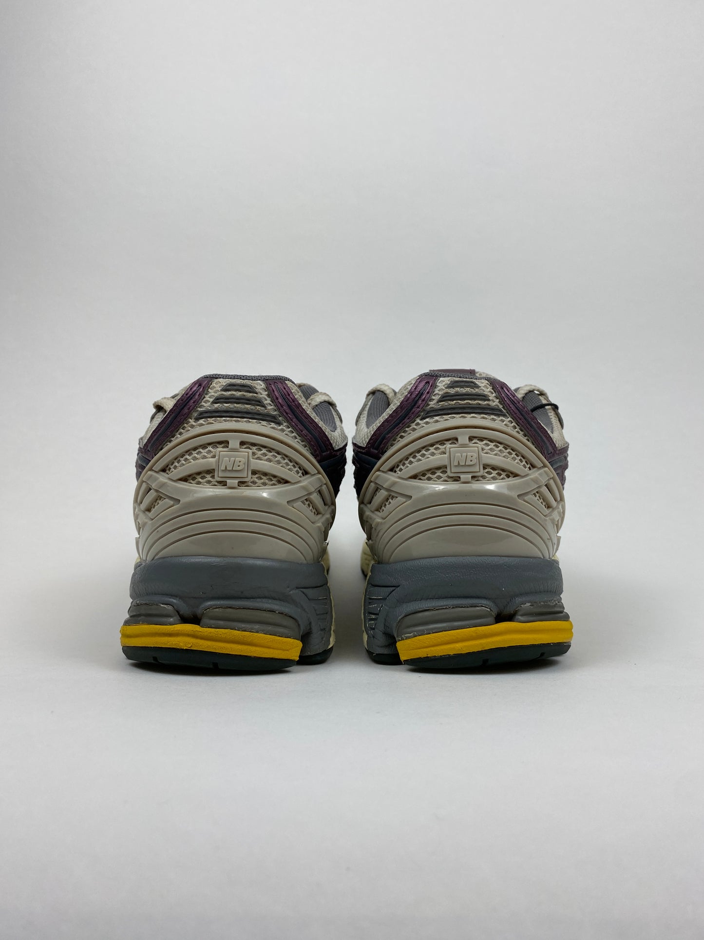 New Balance 1906R Licorice (Taille 44)