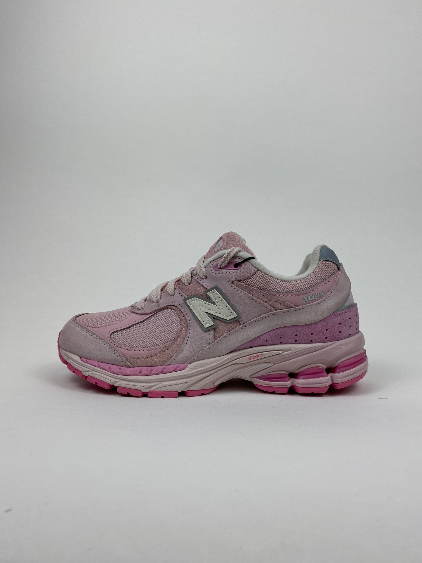 New Balance 2002R Rose (Taille 37)