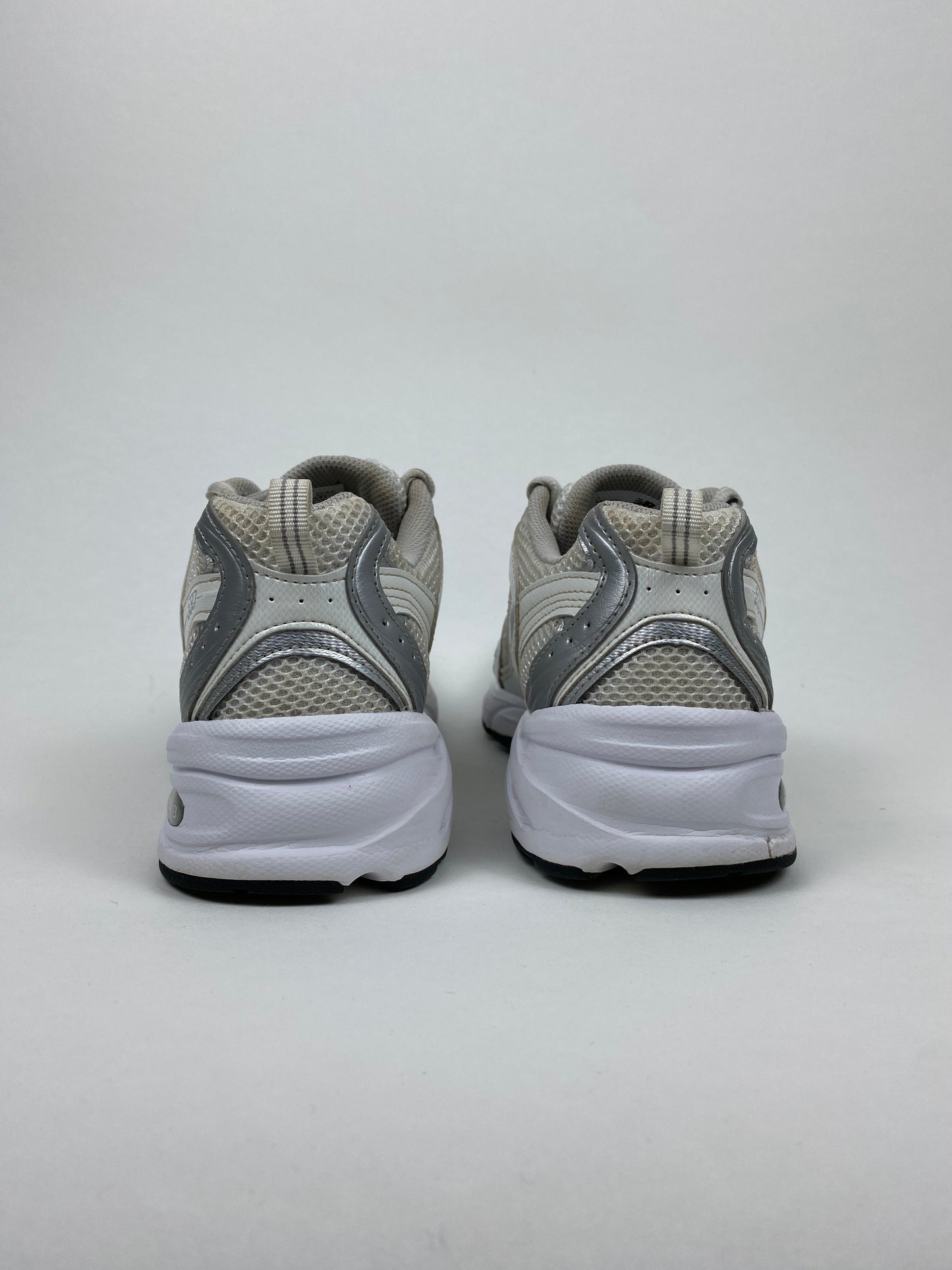 New Balance 530 Munsell White (Taille 41,5)