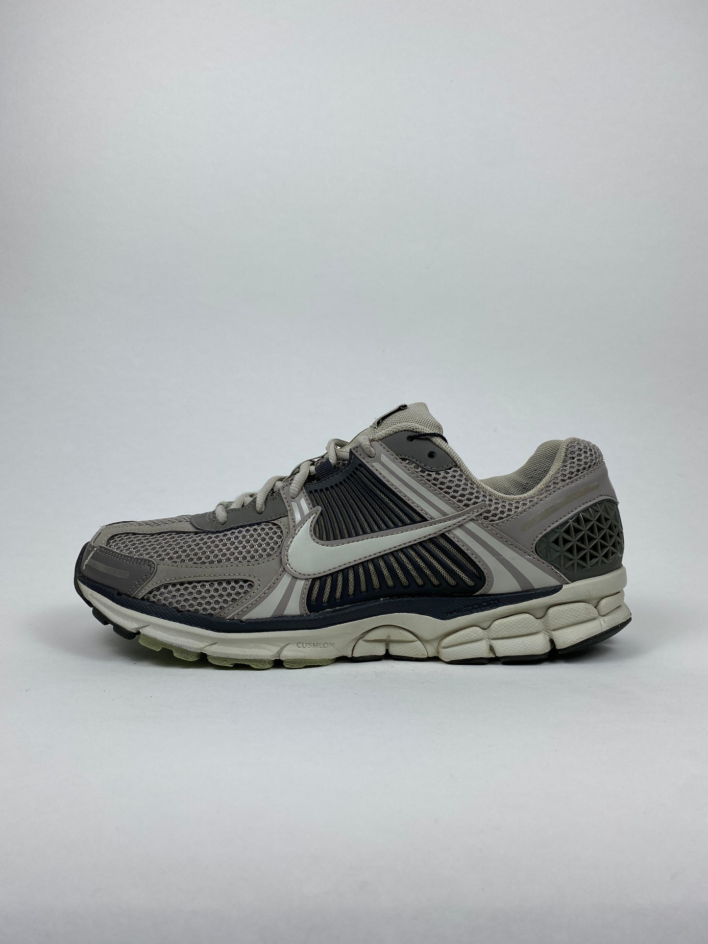 Nike Zoom Vomero 5 Cobblestone Flat Pewter (Taille 45)
