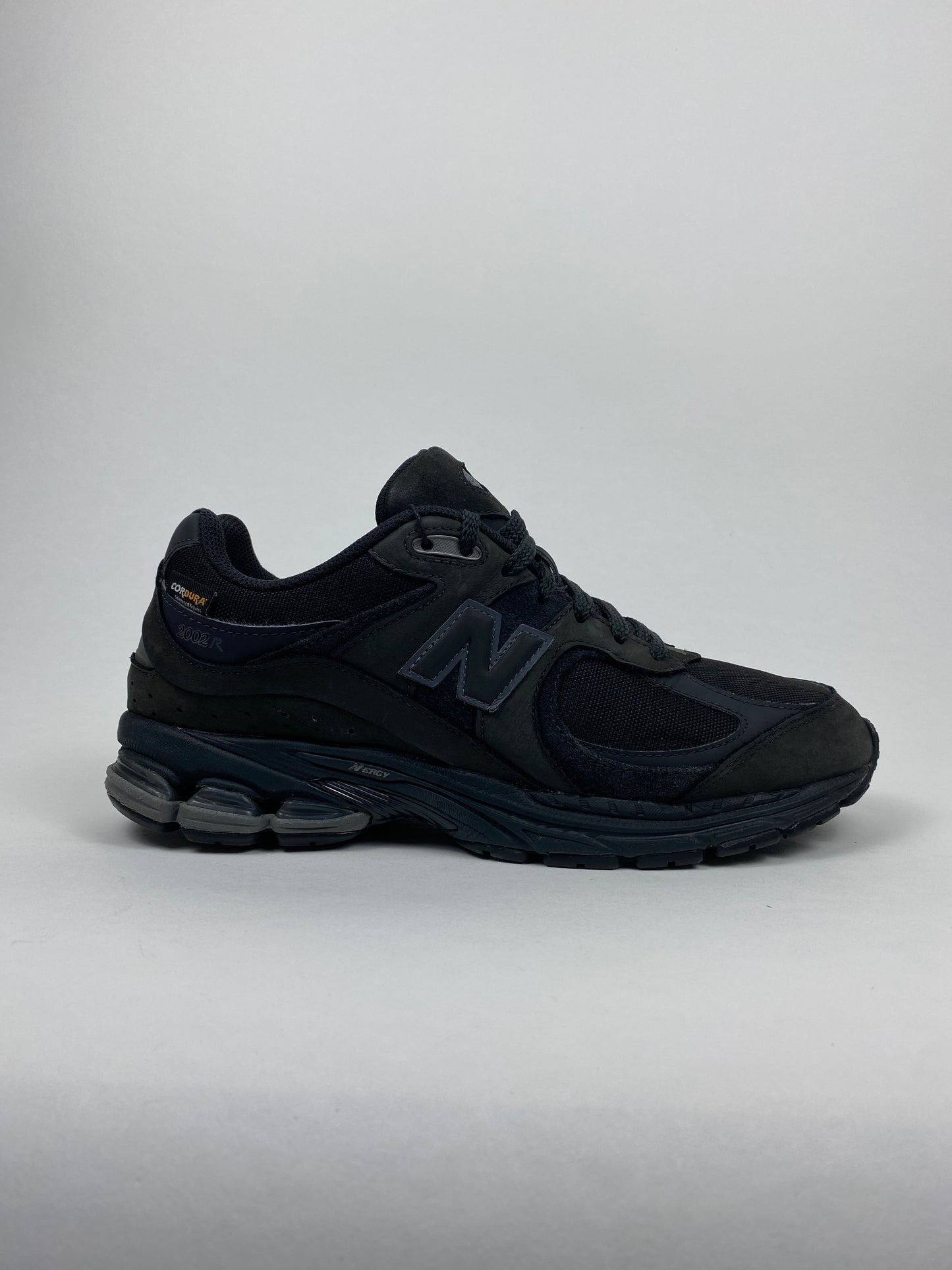 New Balance 2002R Cordura Phantom Black (Taille 44)