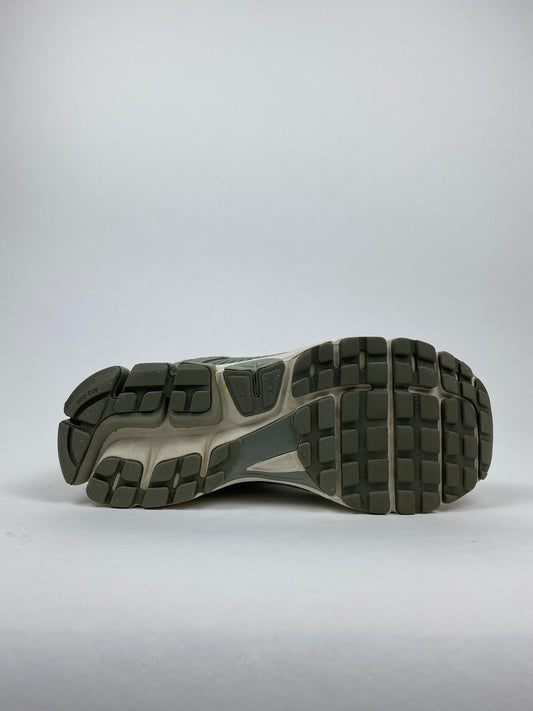 Nike Zoom Vomero 5 Dark Stucco (Taille 42,5)