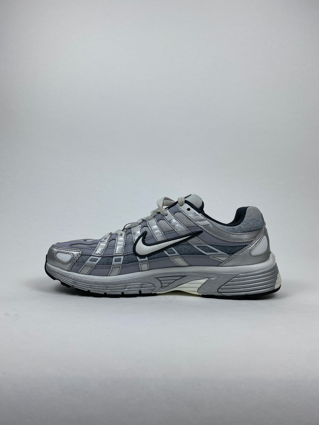 Nike P-6000 Metallic Silver Summit White-Wolf Grey