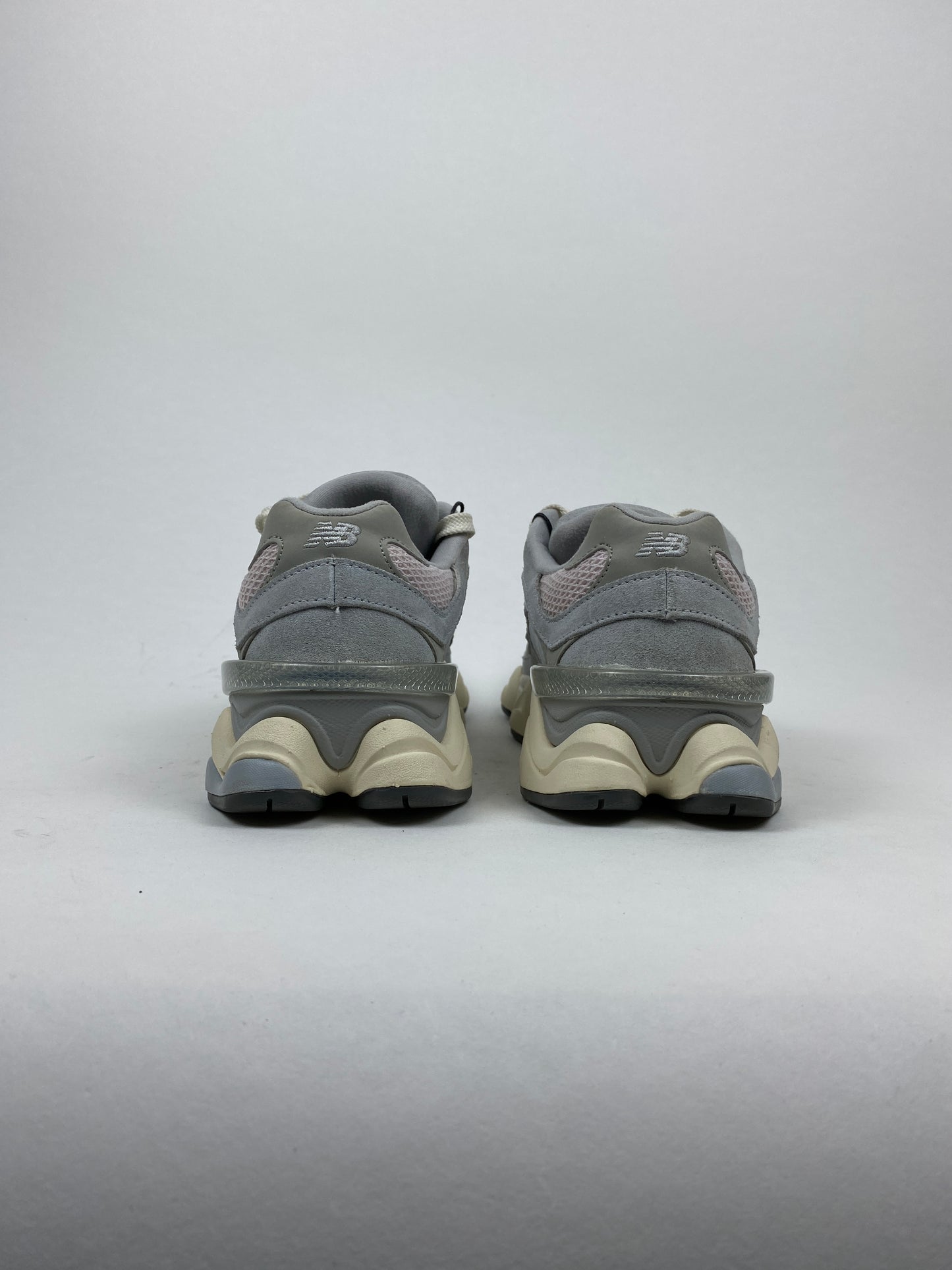 New Balance 9060 Granite Pink (Taille 37)