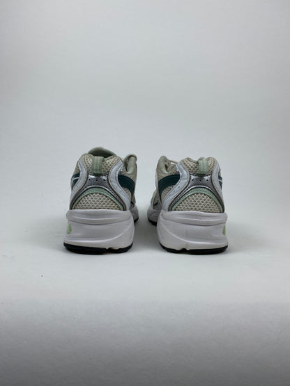 New Balance 530 White New Spruce (Taille 36)