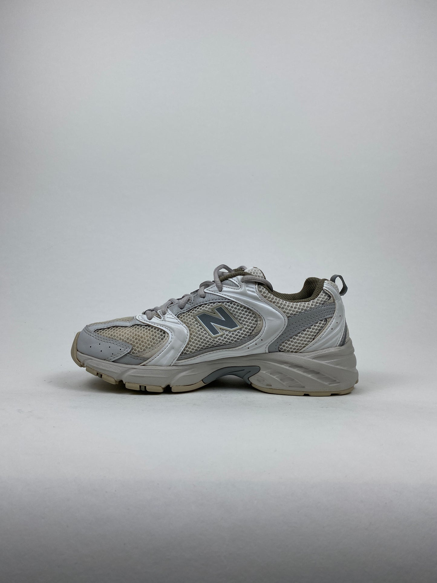 New Balance 530 Grey Matter Moonbeam (Taille 39,5)