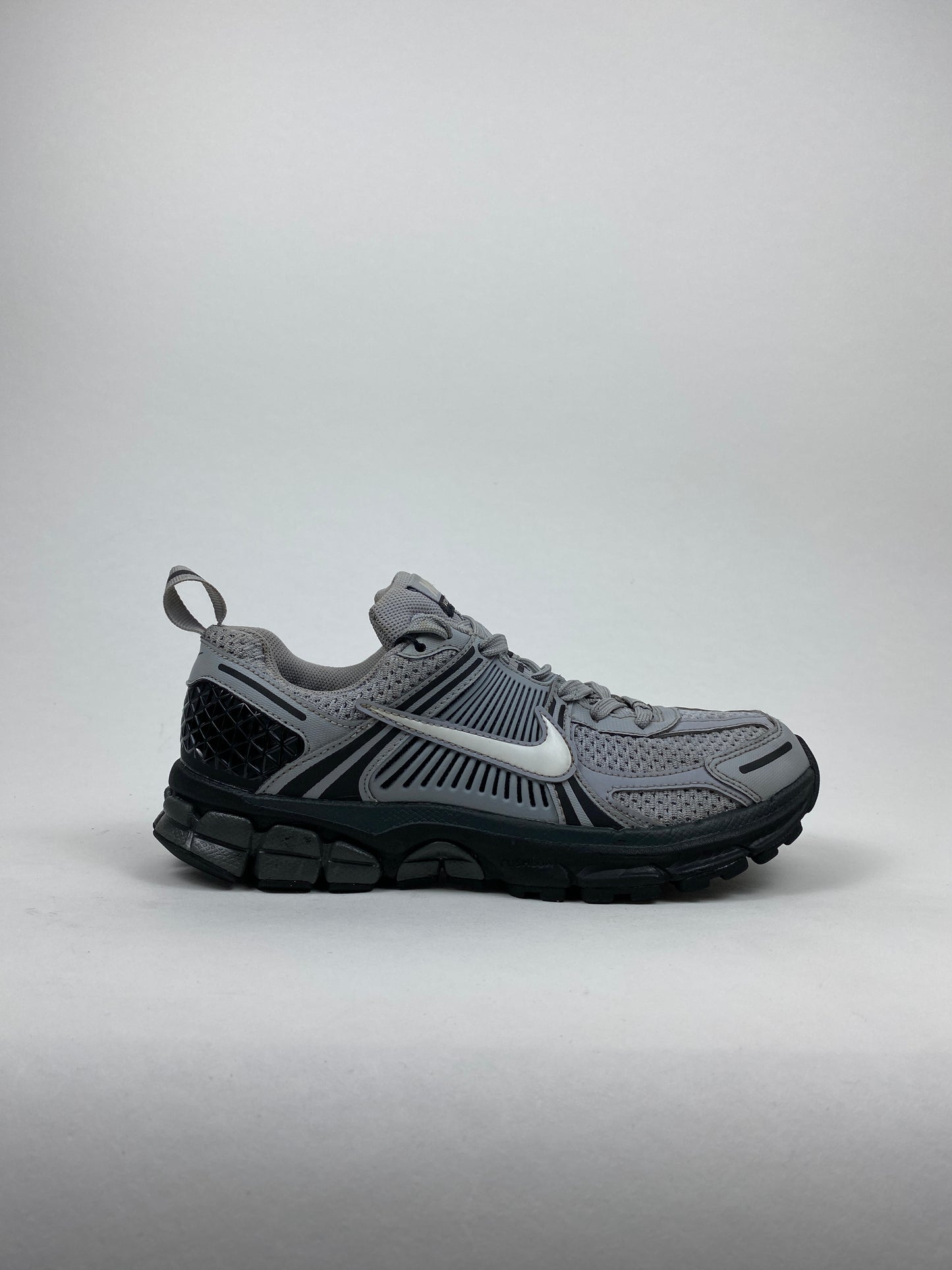Nike Zoom Vomero 5 Wolf Grey Black (Taille 38)