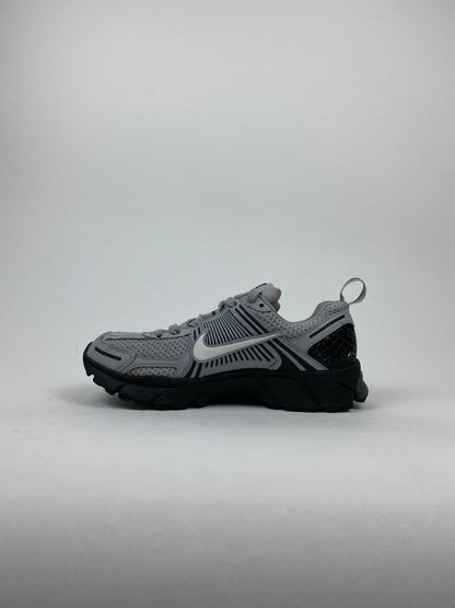 Nike Zoom Vomero 5 Wolf Grey Black (Taille 38)
