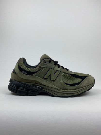 New Balance 2002R Dark Camo Dark Olivine (Taille 46,5)