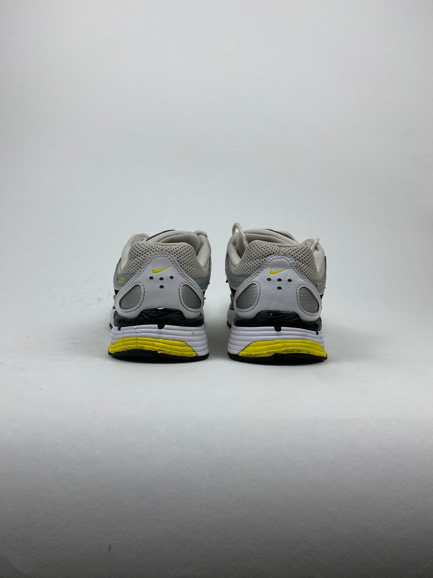 Nike P-6000 Metallic Platinum Opti Yellow (Taille 39)