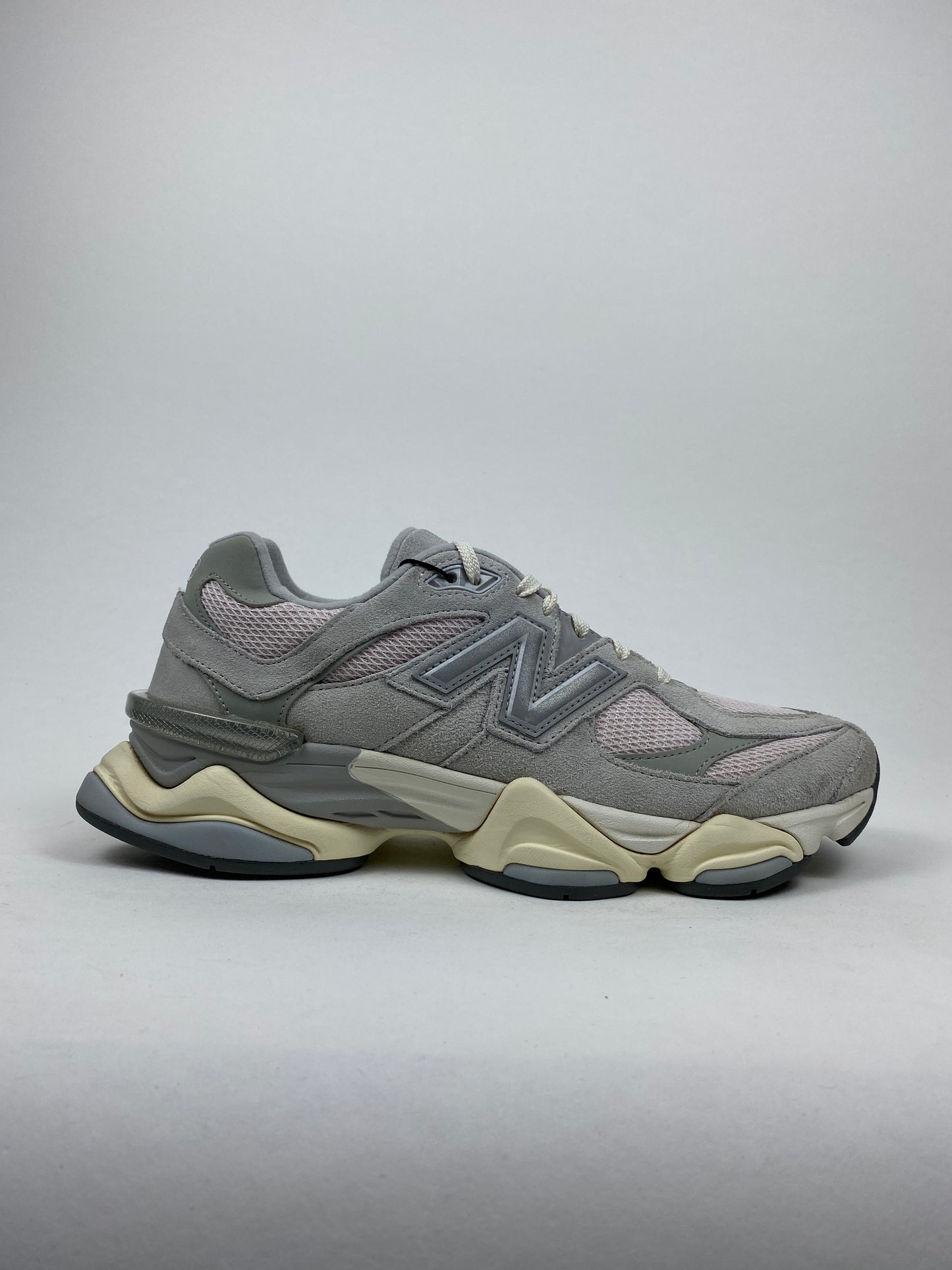 New Balance 9060 Granite Pink (Taille 44)