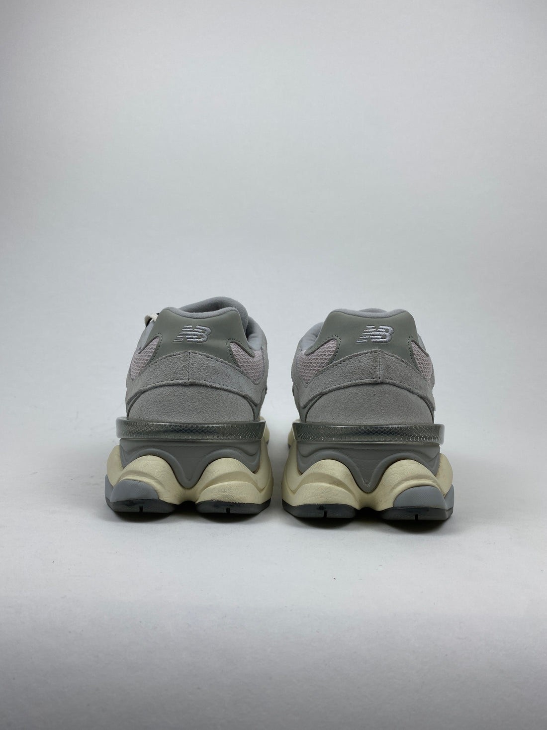 New Balance 9060 Granite Pink