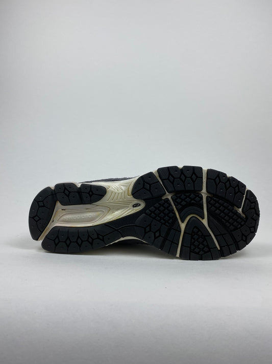 New Balance 2002R Magnent Lead (Taille 43)