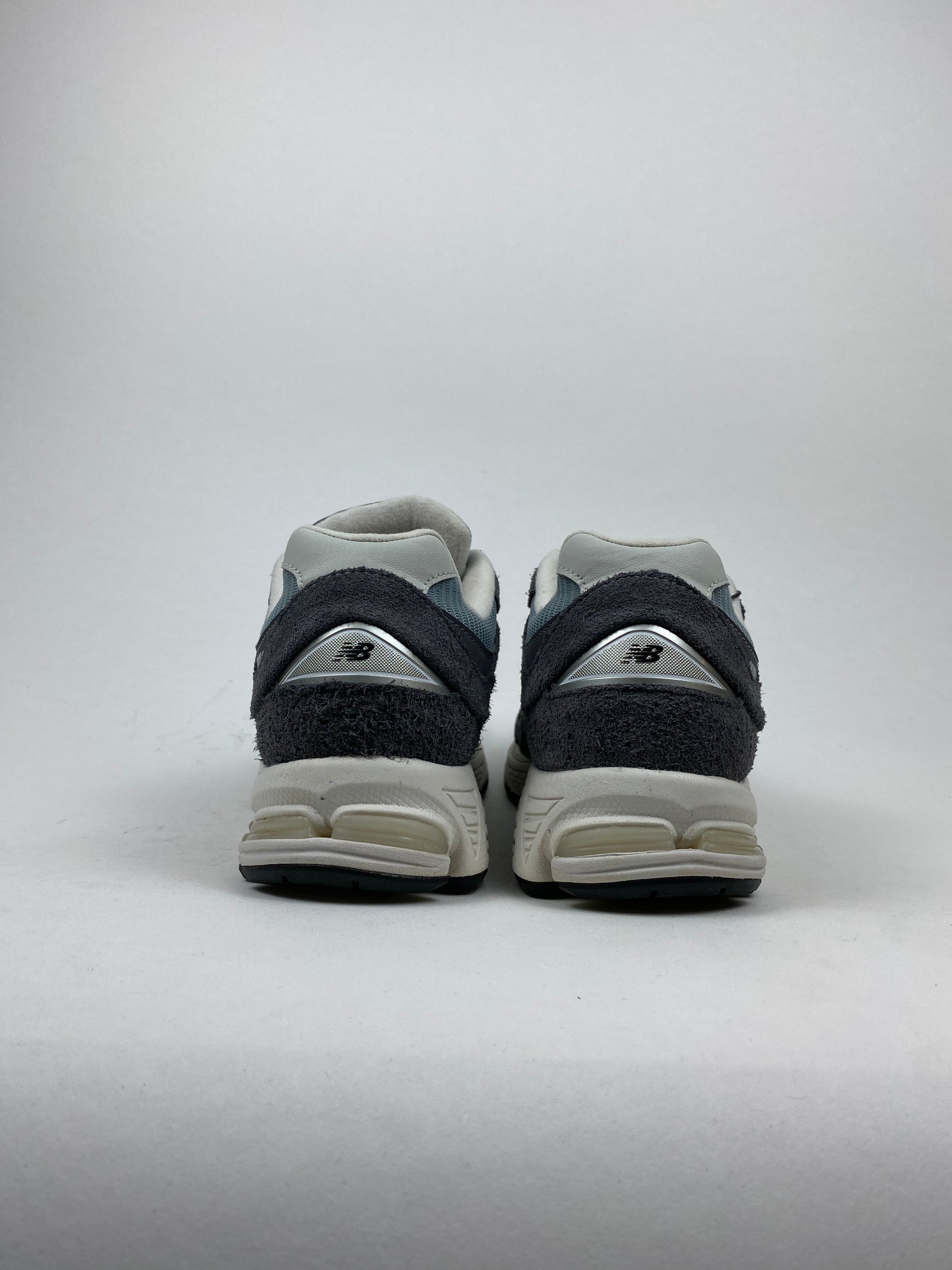 New Balance 2002R Magnent Lead (Taille 43)