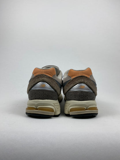 New Balance 2002R Grey Brown (Taille 42)