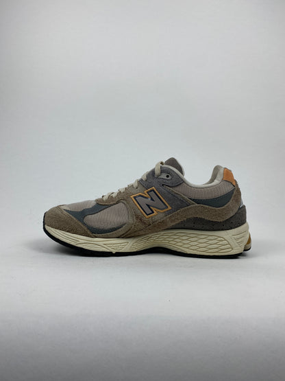 New Balance 2002R Grey Brown (Taille 42)